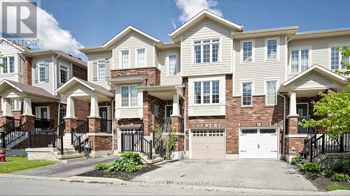 17 HEPWORTH CRESCENT  Hamilton, ON L9K 0C4