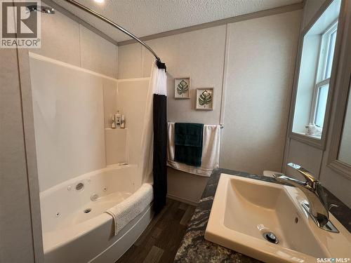 215 1St Street W, Meota, SK - Indoor Photo Showing Bathroom