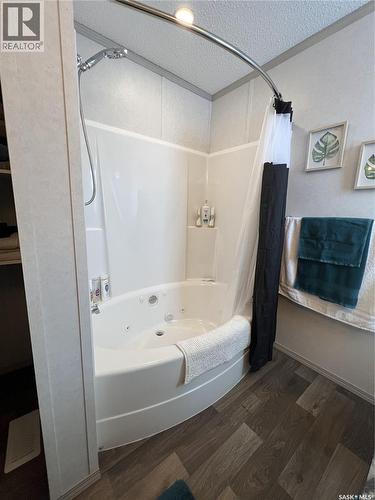 215 1St Street W, Meota, SK - Indoor Photo Showing Bathroom