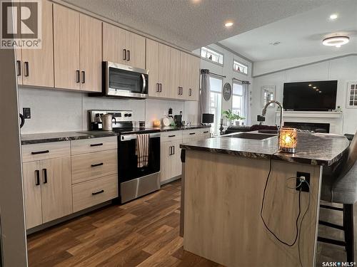 215 1St Street W, Meota, SK - Indoor Photo Showing Kitchen
