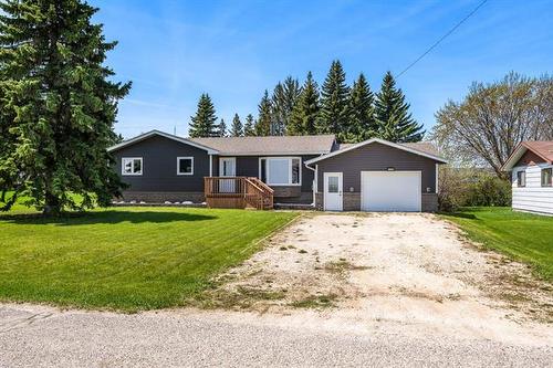 358 Ennis Cr, Treherne, MB 