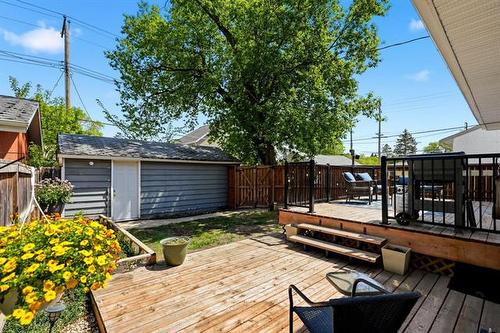 698 Brock St, Winnipeg, MB 