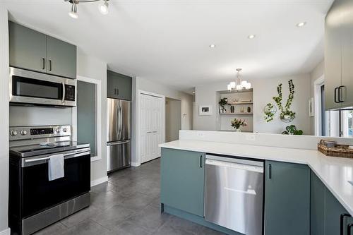 698 Brock St, Winnipeg, MB 