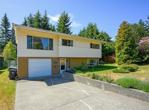 1617 Robb Ave, Comox, BC 