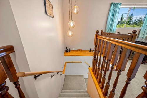 1617 Robb Ave, Comox, BC 
