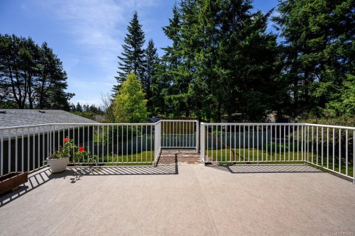 1617 Robb Ave, Comox, BC 