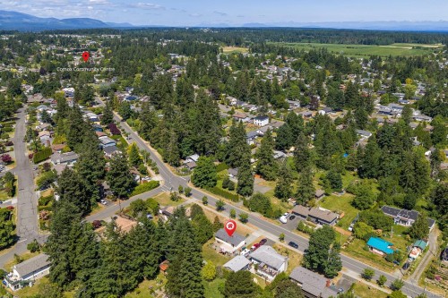 1617 Robb Ave, Comox, BC 