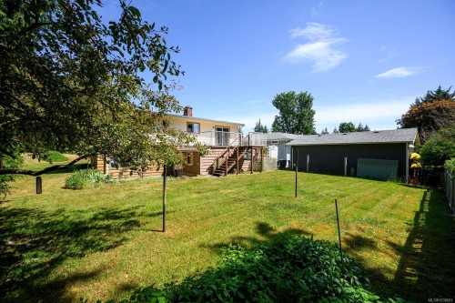 1617 Robb Ave, Comox, BC 