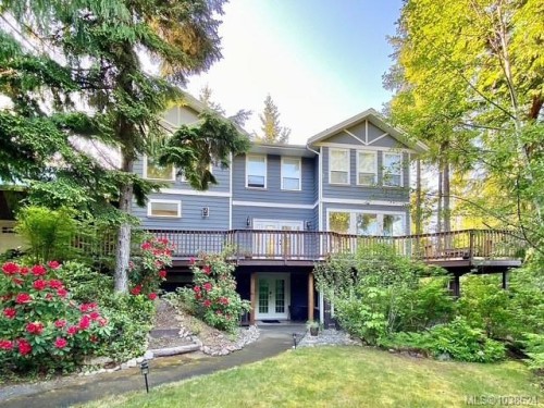 1571 Meadowood Way, Qualicum Beach, BC 