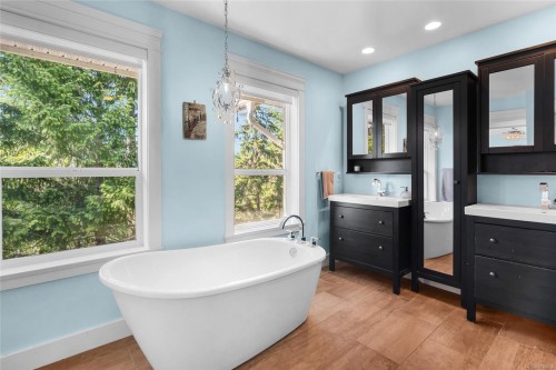 1571 Meadowood Way, Qualicum Beach, BC 