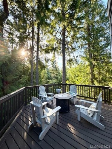 1571 Meadowood Way, Qualicum Beach, BC 