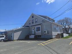 166 Vulcan Avenue Sydney, NS B1P 5W7