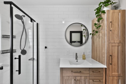 Salle de bains - 995 Rue De Brétigny, Laval (Fabreville), QC - Indoor Photo Showing Bathroom