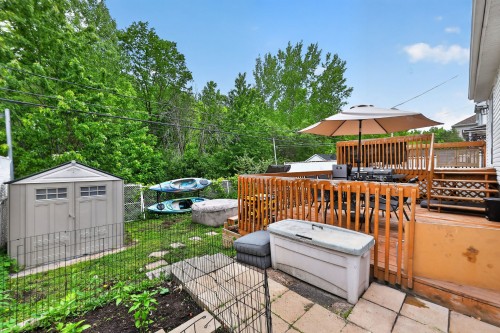 Cour - 995 Rue De Brétigny, Laval (Fabreville), QC - Outdoor With Deck Patio Veranda