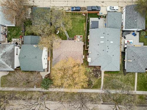 672 Niagara St, Winnipeg, MB 