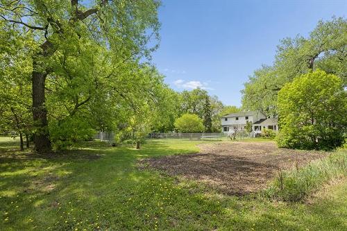 69 First St, Letellier, MB 