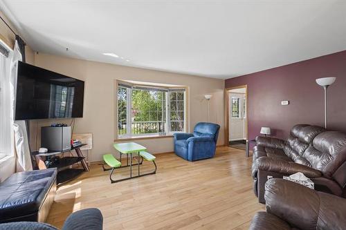 69 First St, Letellier, MB 
