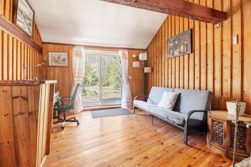 Entrée extérieure - 1355A Ch. Du Mont-Loup-Garou, Sainte-Adèle, QC - Indoor Photo Showing Other Room