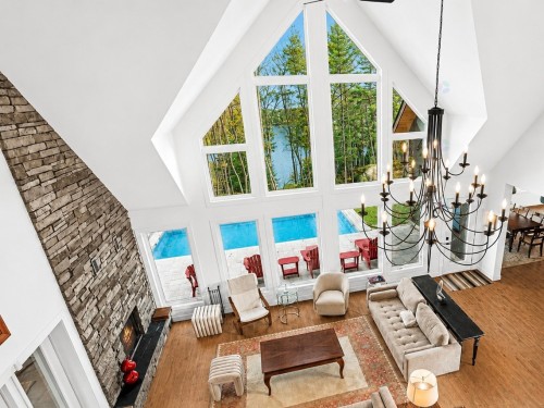 Salon - 207Z Mtée Du Val-De-Loire, Saint-Adolphe-D'Howard, QC - Indoor