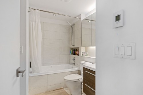 Salle de bains - 708-198 Rue Ann, Montréal (Le Sud-Ouest), QC - Indoor Photo Showing Bathroom