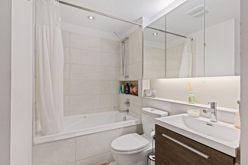 Salle de bains - 708-198 Rue Ann, Montréal (Le Sud-Ouest), QC - Indoor Photo Showing Bathroom