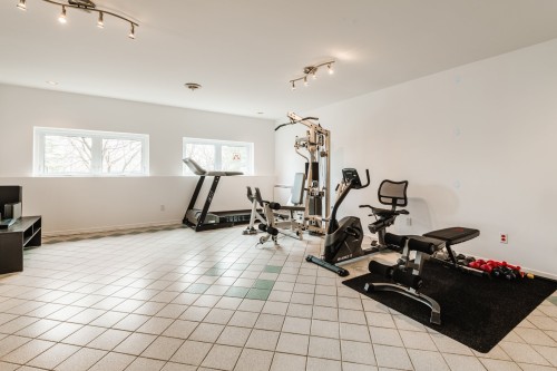 Exercise Room - 1495 Rue Des Alouettes, Saint-Bruno-De-Montarville, QC - Indoor Photo Showing Gym Room