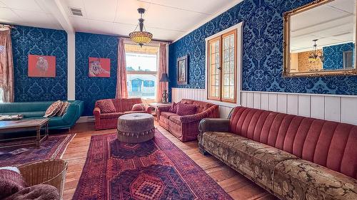 9215 Main Avenue, Wilmer, BC 