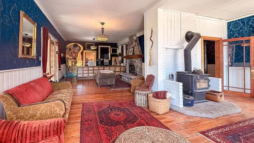 9215 Main Avenue, Wilmer, BC 