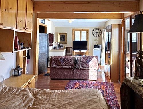 9215 Main Avenue, Wilmer, BC 