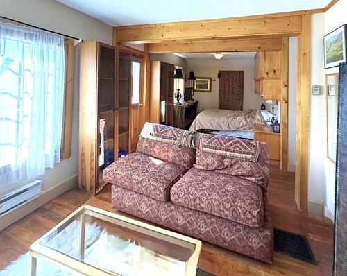 9215 Main Avenue, Wilmer, BC 