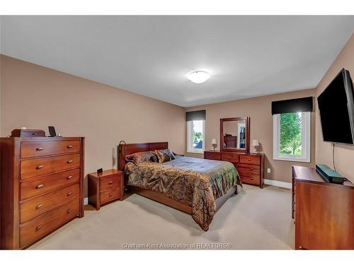 19 Stonegate Walk, Chatham, ON 