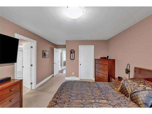 19 Stonegate Walk, Chatham, ON 