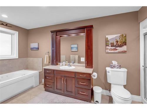 19 Stonegate Walk, Chatham, ON 