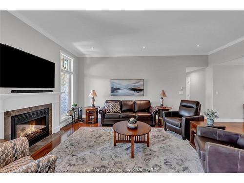 19 Stonegate Walk, Chatham, ON 