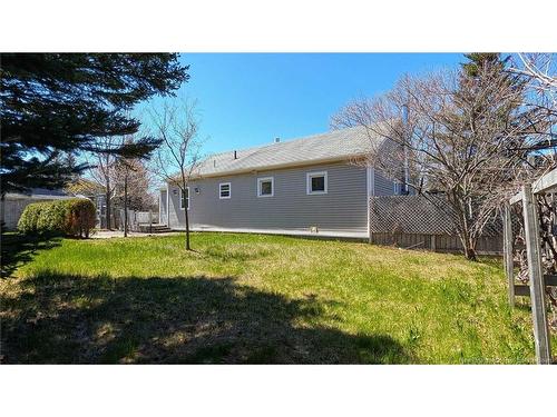25 Rue Du Portage St, Caraquet, NB 