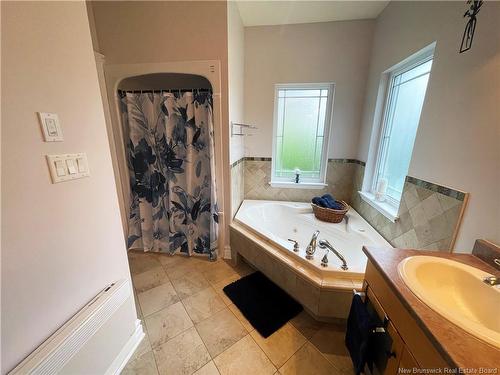 46 Gillespie St, Dieppe, NB 