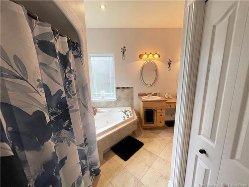 46 Gillespie St, Dieppe, NB 