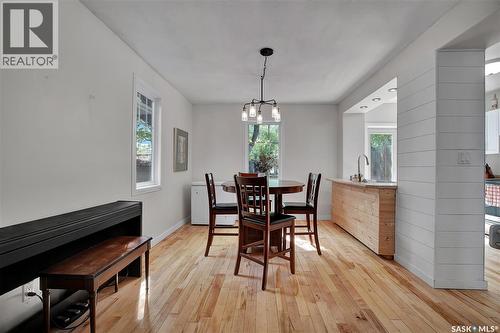 213 H Avenue N, Saskatoon, SK - Indoor Photo Showing Dining Room