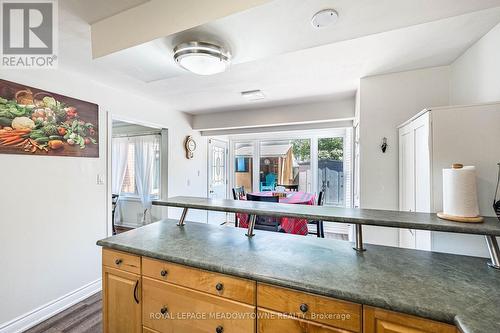 1157 Kos Boulevard, Mississauga, ON - Indoor Photo Showing Kitchen