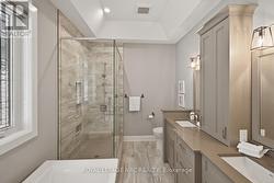 ...and double sinks with separate cupboards - 