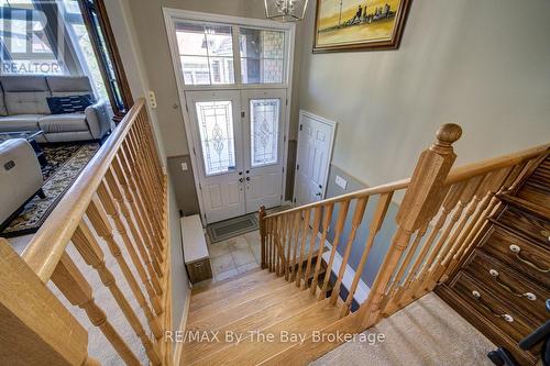 100 Allegra Drive, Wasaga Beach, ON - Indoor Photo Showing Other Room