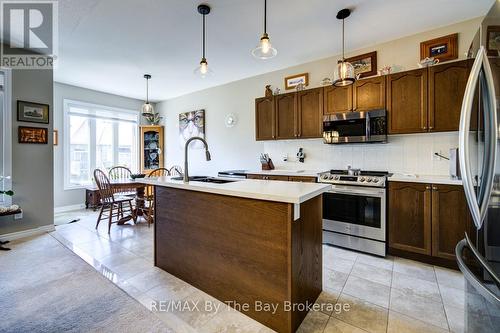 100 Allegra Drive, Wasaga Beach, ON - Indoor Photo Showing Kitchen