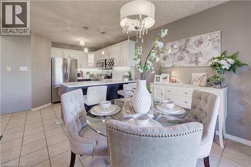 101 Edgemere Drive, Cambridge, ON - Indoor Photo Showing Other Room