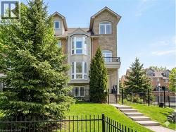 13 WHITEHALL Lane Cambridge, ON N1R 8N3