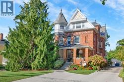 325 Wellington STREET West  Chatham, ON N7M 1K2