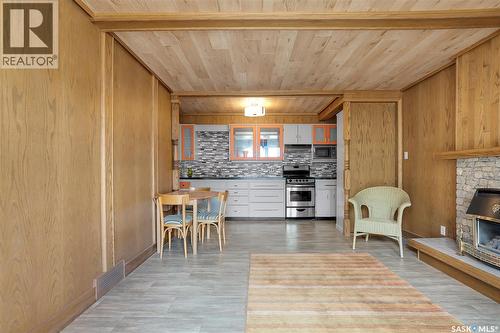 444 Q Avenue N, Saskatoon, SK - Indoor With Fireplace