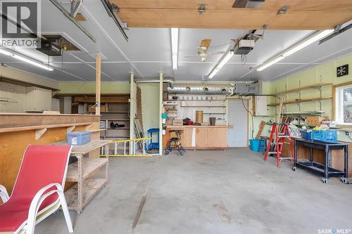 444 Q Avenue N, Saskatoon, SK - Indoor Photo Showing Garage