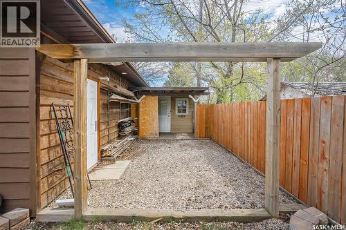 444 Q Avenue N, Saskatoon, SK - Outdoor