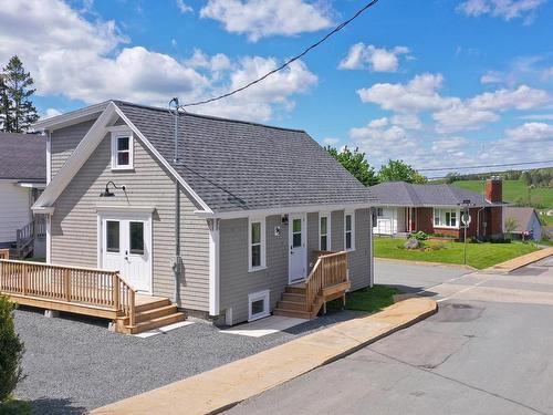 95 Cornwallis Street, Lunenburg, NS 