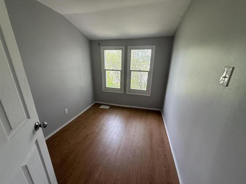 165 Third Street, Dryden, ON - Indoor Photo Showing Other Room